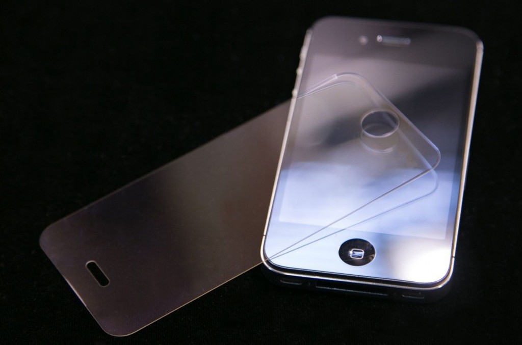 iPhone 6 Video Predicts Death of the Screen Protector – At Last!
