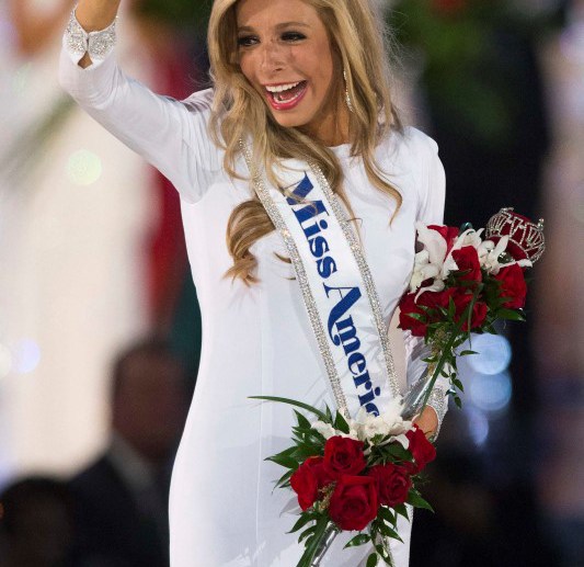 Photos: Miss New York Kira Kazantsev crowned Miss America
