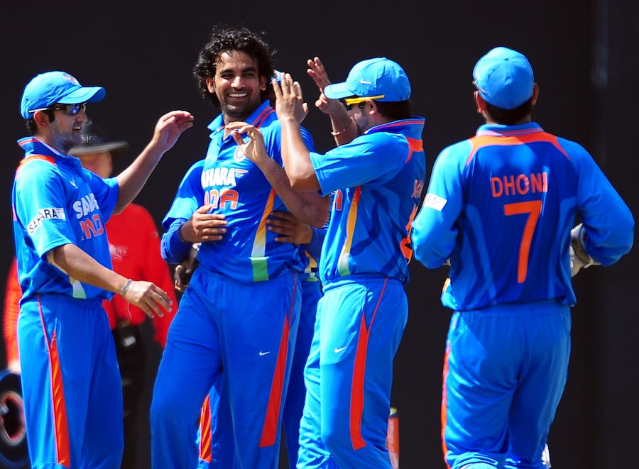 Ind vs SL 1st ODI 2014: Live Cricket Score and Highlights