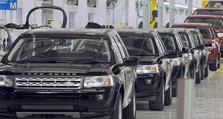 Jaguar Land Rover recalls 1,04,000 cars