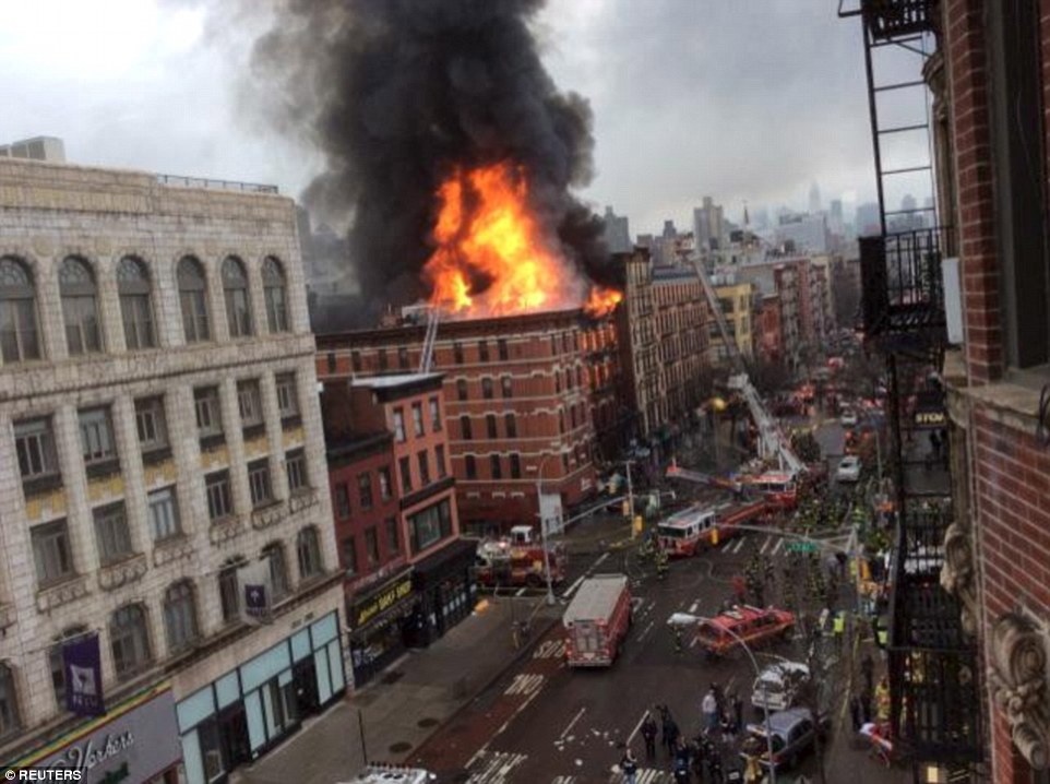New York’s East Village on fire following a restaurant gas explosionNew York’s East Village on fire following a restaurant gas explosion