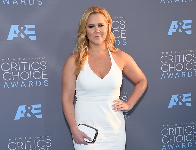 Amy Schumer helped Leslie Jones deal with online trolls
