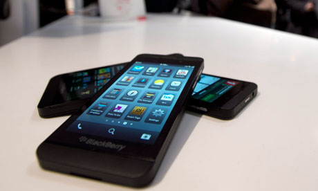 BlackBerry Cannot Survive On its Own – Analyst Predicts 2015 Fold