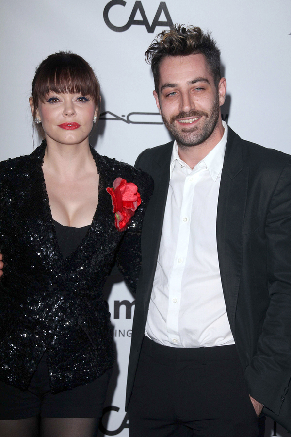 Rose McGowan files for divorce from Davey Detail
